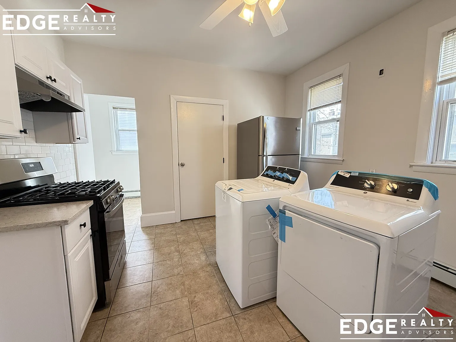 4 bed, 1600 sqft, $4,500 — Photo 2