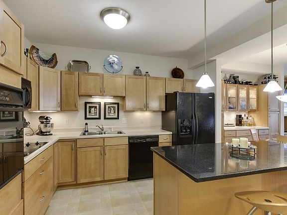 4th image of 500 Greenhaven Dr APT 114