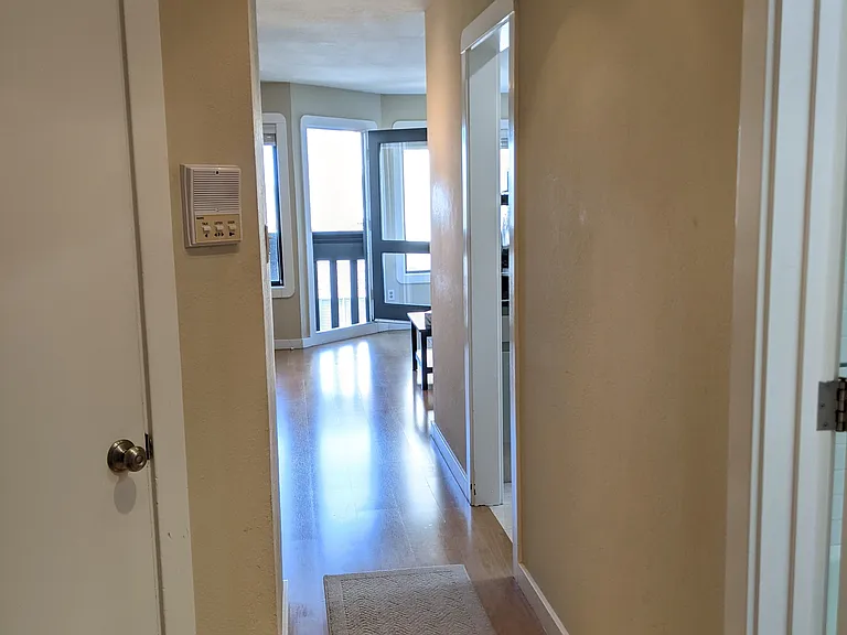 1818 Broadway St #204 — Photo 15