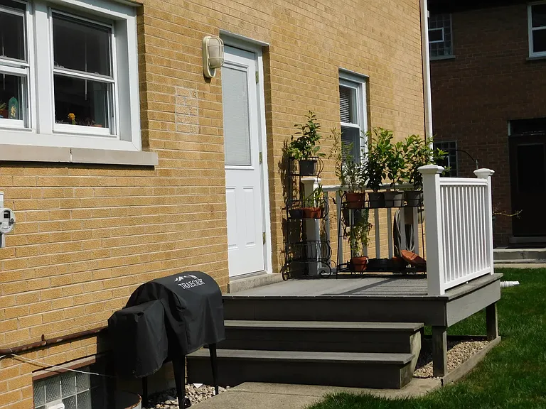 1911 Dewes St #1911 — Photo 19