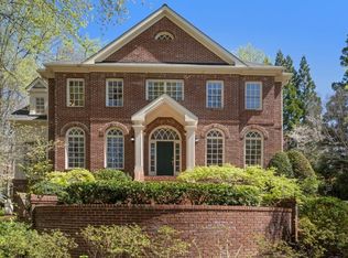 220 Sheridan Point Ln, Sandy Springs, GA 30342