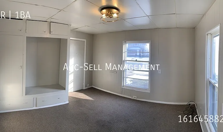 825 Evergreen St SE #WEST SIDE — Photo 5