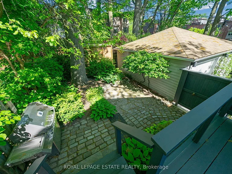 101 Silver Birch Ave — Photo 46