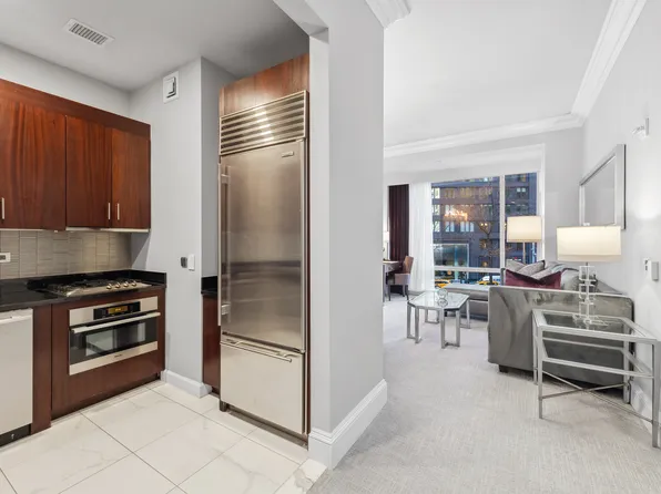 1 Central Park West image 2 of 10