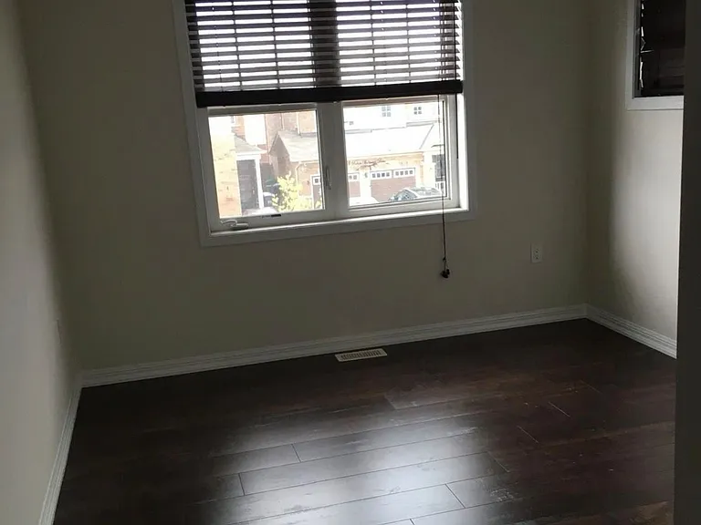 94 Robert Parkinson Dr — Photo 12