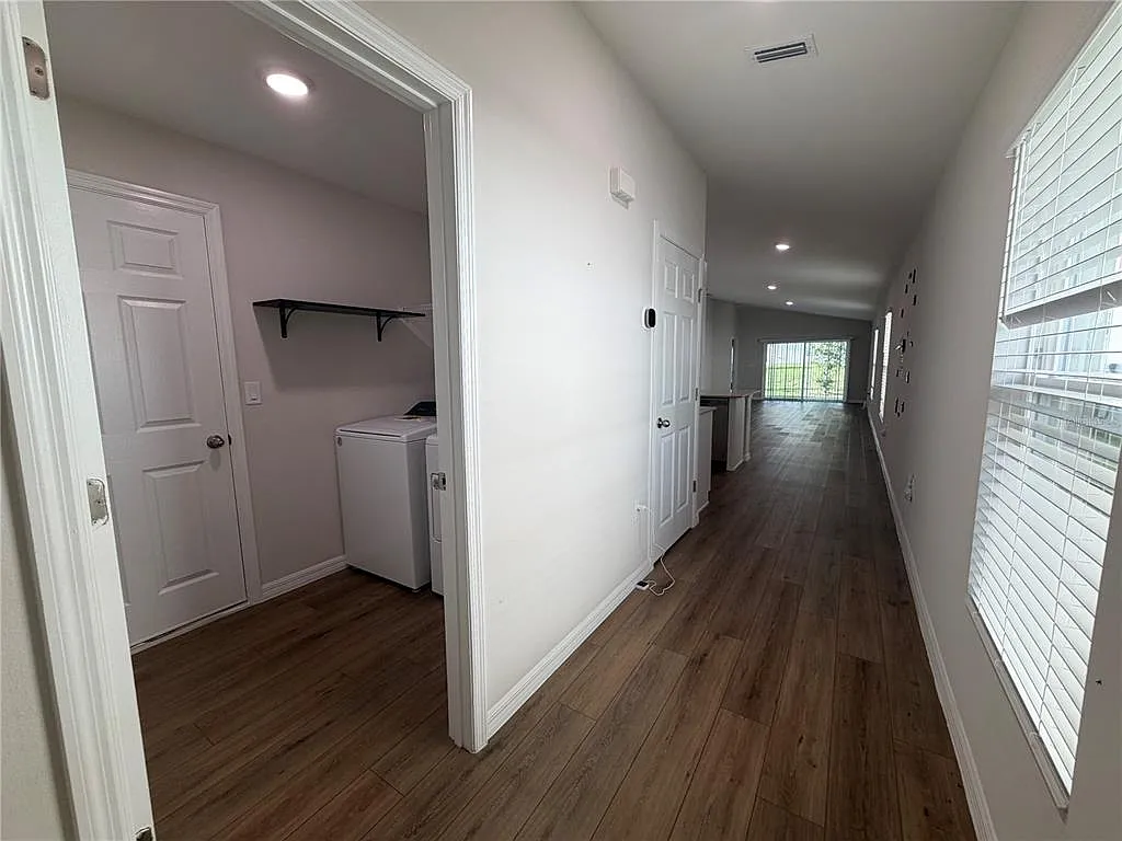 3 bed, 2.0 bath, 1615 sqft, $2,000 — Photo 3