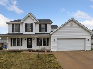 813 Bluegrass Ln, Champaign, IL 61822