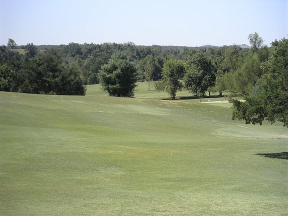 2nd image of Robbin Lane