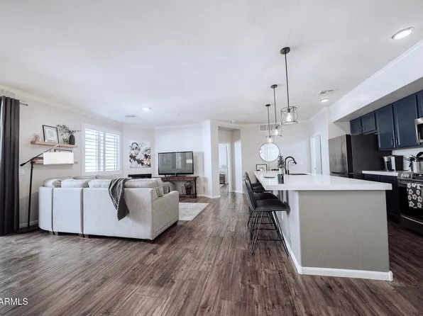 900 S CANAL Drive #121, Chandler, AZ 85225