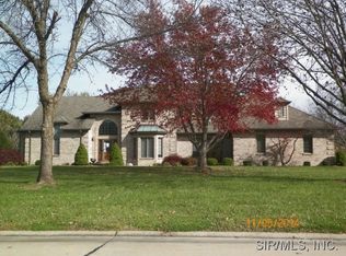 516 E Waters Edge Dr, Shiloh, IL 62221
