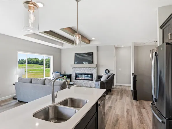 676 Goldenrod Ct, Delano, MN 55328
