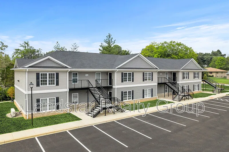 7312 Tiger Way #201