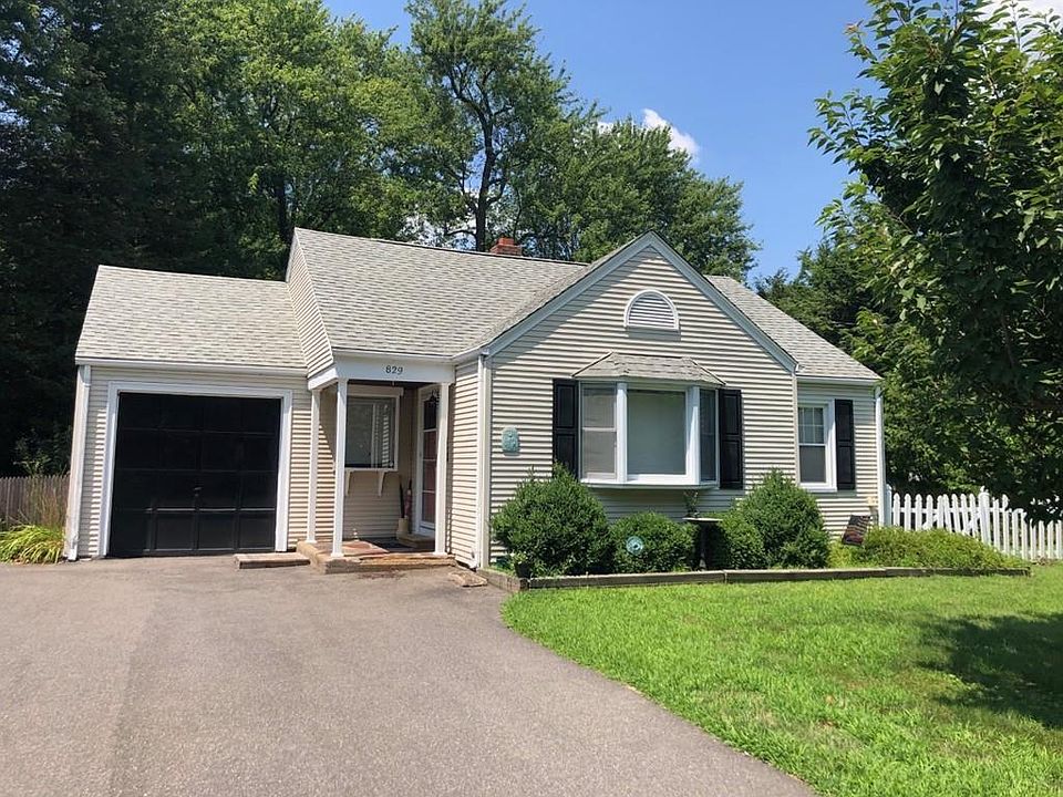 1st image of 829 River Rd