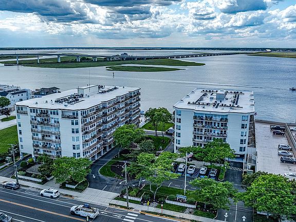 5th image of 500 Bay Ave APT 510S