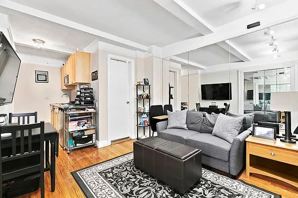 Rented by Compass | media 6