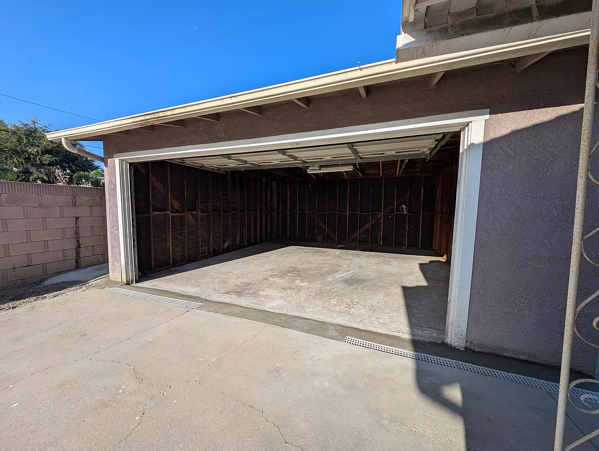 Building Photo - 8572 La Homa St