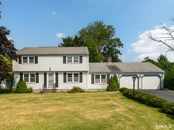 9 Cross Drive, Waterford, CT 06385