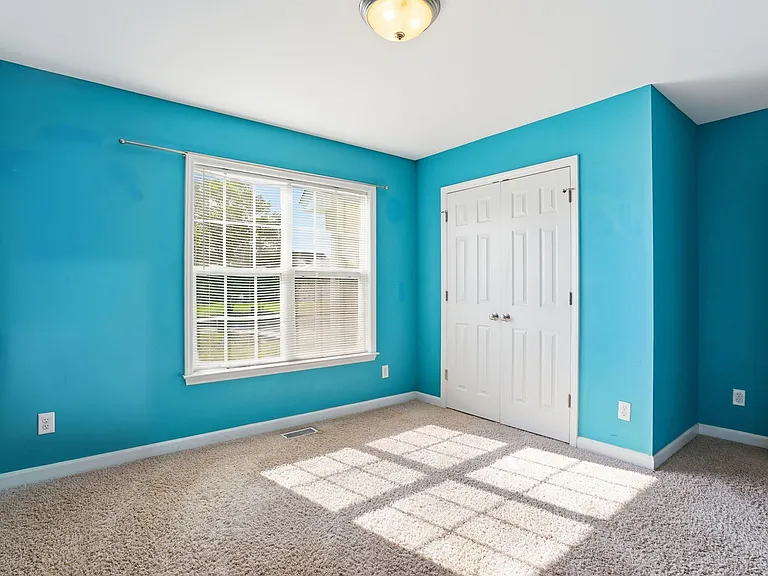 505 Heron Dr — Photo 34