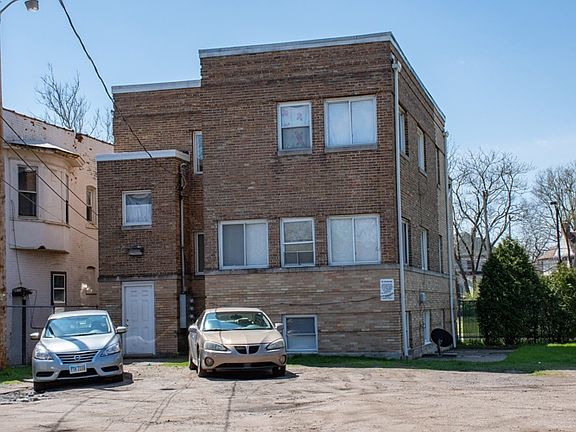 3rd image of 407/409 W Lincolnway