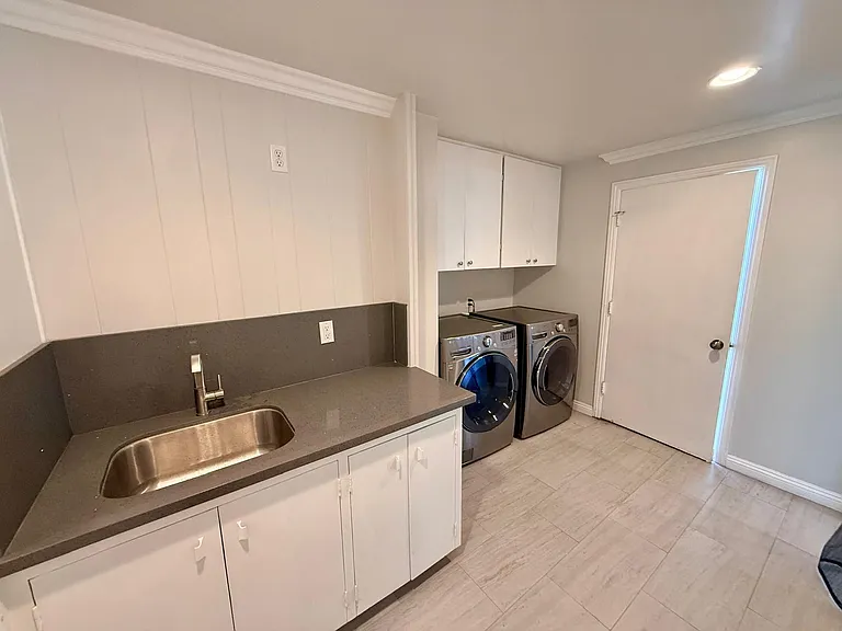 5656 Garypark Ave — Photo 12