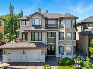 2426 Martell Cres NW, Edmonton, AB T6R0C7