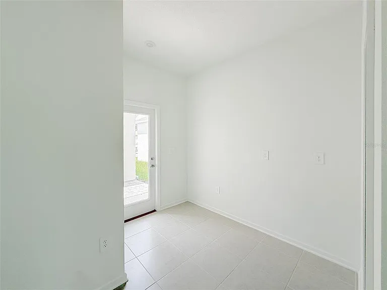 2008 Rider Rain Ln — Photo 12