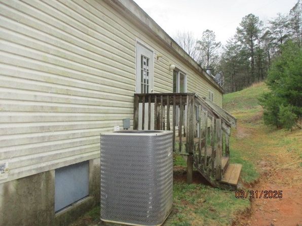 3987 Yellow Creek Rd, Robbinsville, NC 28771