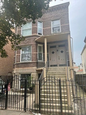 2nd image of 1926 N Keystone Ave