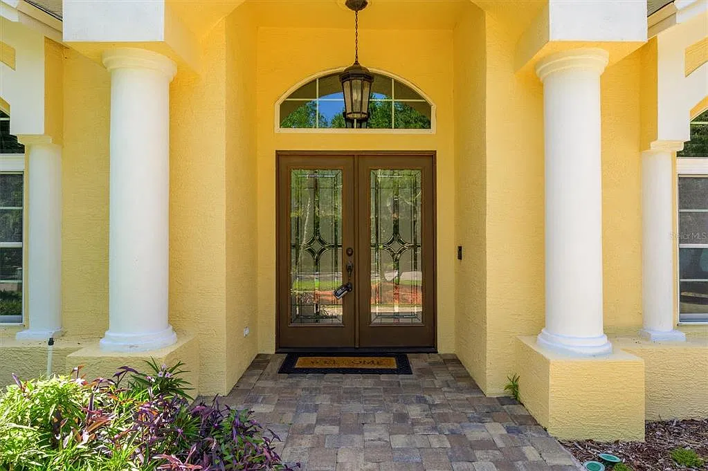 4 bed, 3.0 bath, 2585 sqft, $4,653 — Photo 4