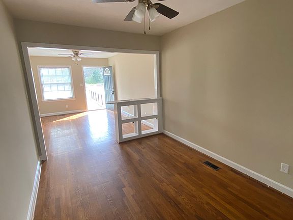 4th image of 2828 East Cir #B