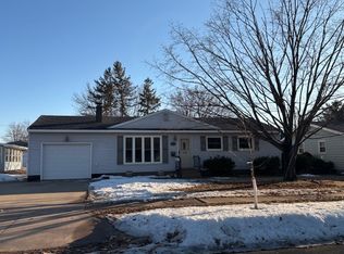 2511 Garfield Ave, Altoona, WI 54720