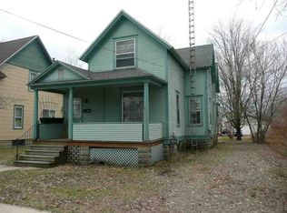 637 N Lake Dr, Cadillac, MI 49601