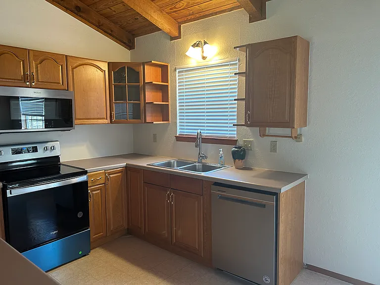 3715 Red Bird Trl — Photo 6