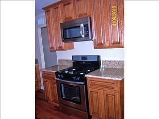 4th image of 1518 N Glenn Ave