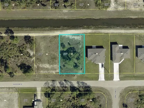 925 Gleason St, Lehigh Acres, FL 33974