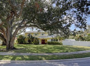 2065 Indian Ave N, Belleair Bluffs, FL 33770