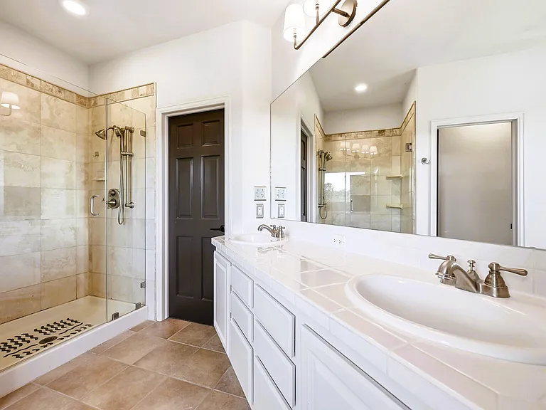 1635 Muirfield Ln — Photo 31