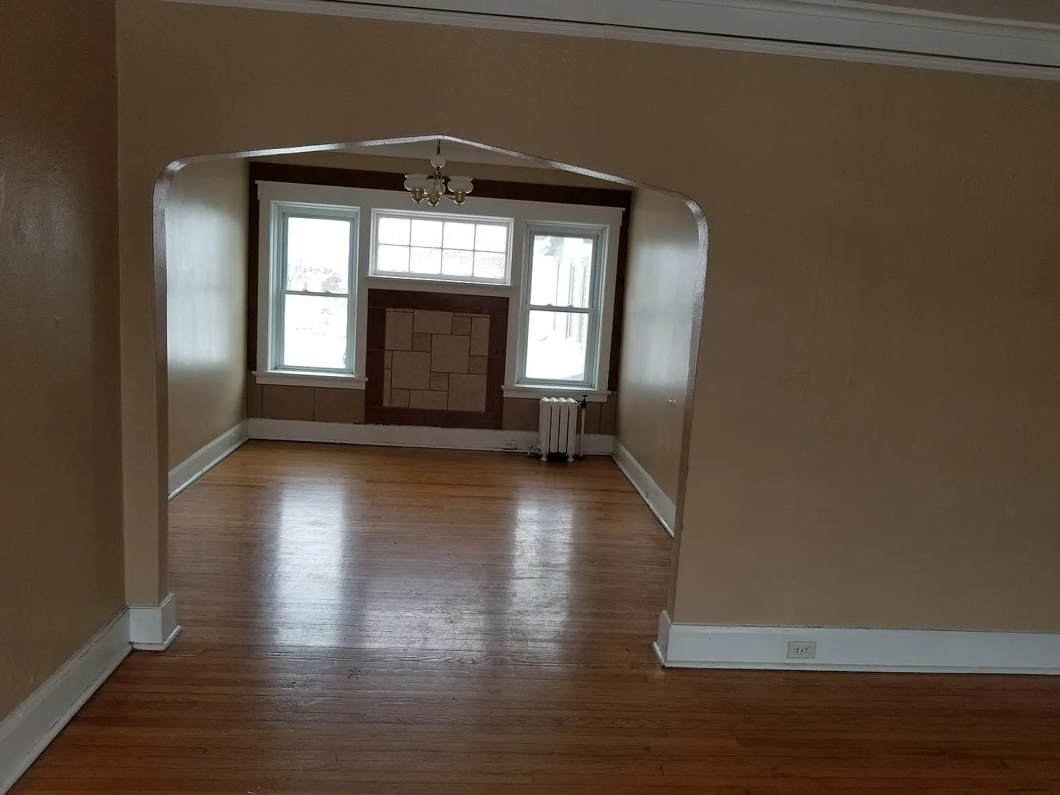 2 bed, 1000 sqft, $1,100 — Photo 3