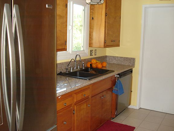 Kitchen with Grante