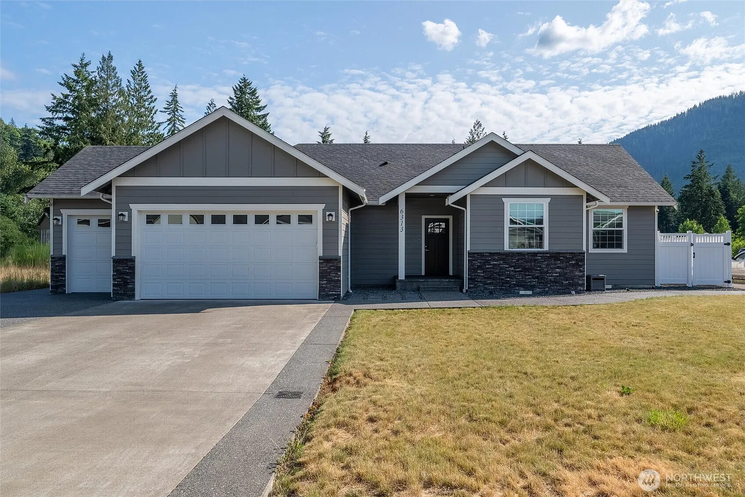 6313 Winchester Way photo 1