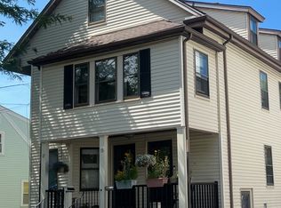 15 Hull St #2, Belmont, MA 02478