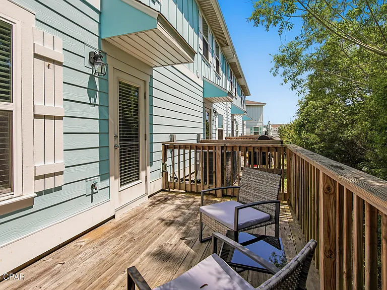 1883 Pointe Dr — Photo 33