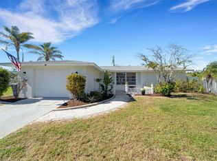 1136 Flamingo Rd, Venice, FL 34293