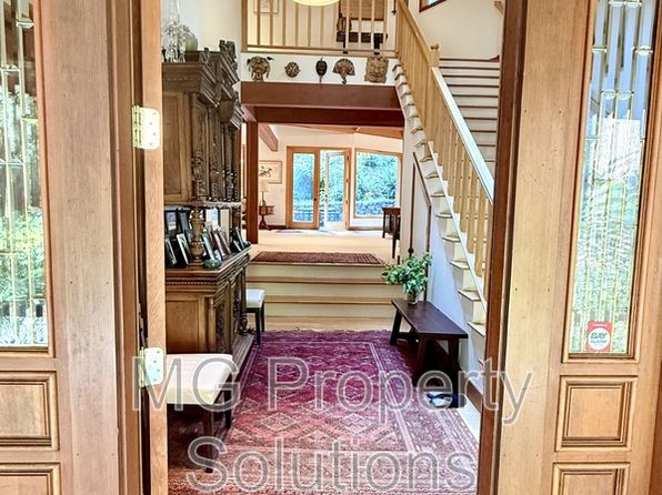 7079 Lucas Valley Rd