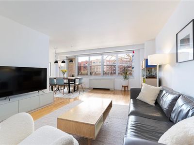 135 Ocean Pkwy APT 4M, Brooklyn, NY, 11218