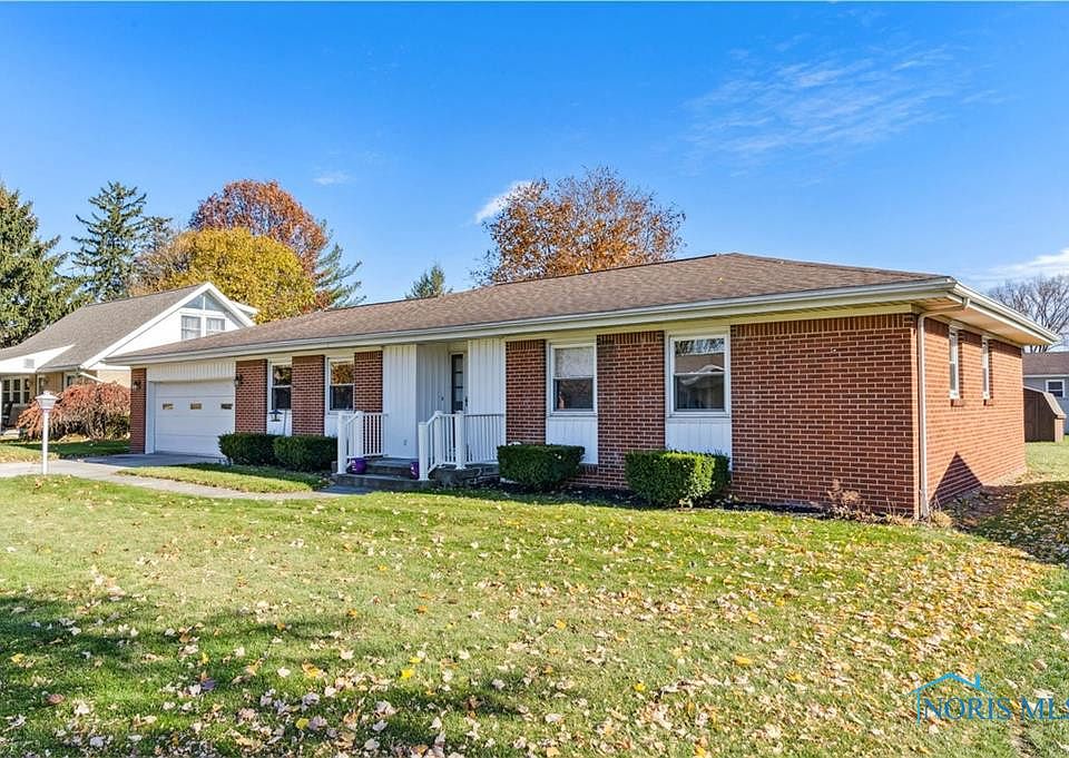 1st image of 741 Angela Dr N