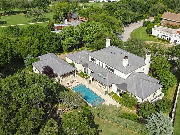 2nd image of 1128 Shady Oaks Ln