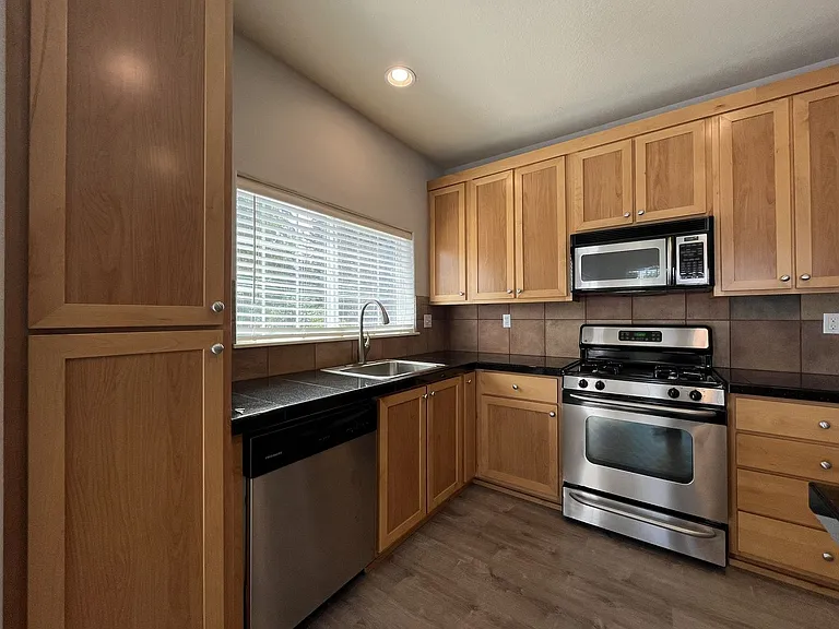 22814 SW Forest Creek Dr #200 — Photo 10