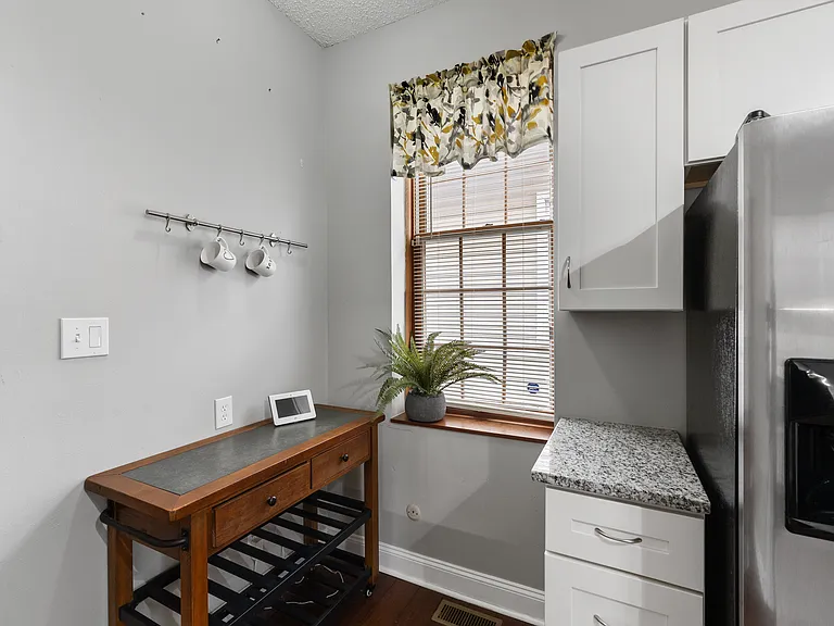 4066 Phillips Ave — Photo 20