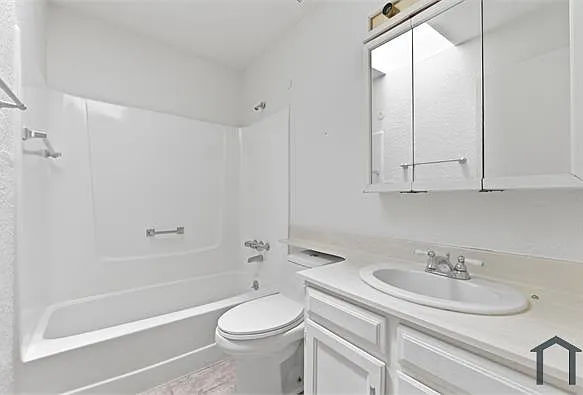 4047 W Sweetwater Ave — Photo 11